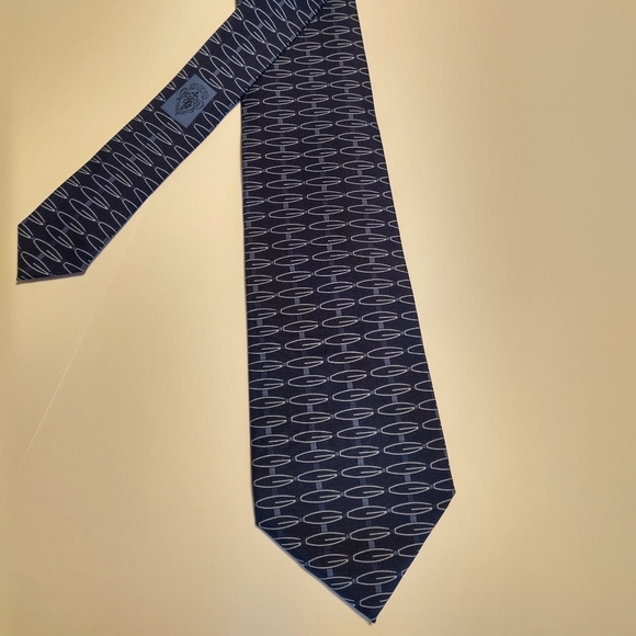 Silk Gucci tie - Picture 2 of 2